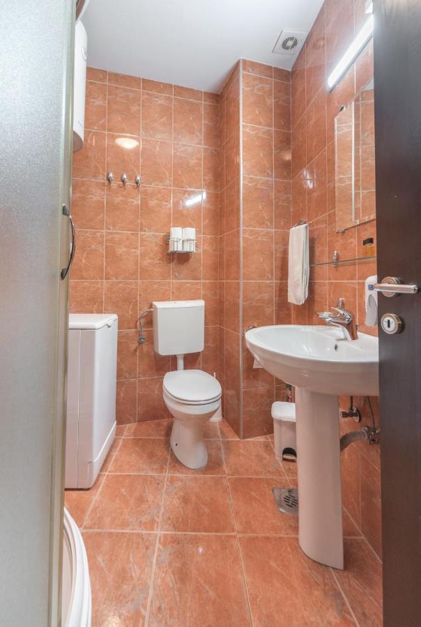 R Club Apartments Old Town ブドヴァ エクステリア 写真