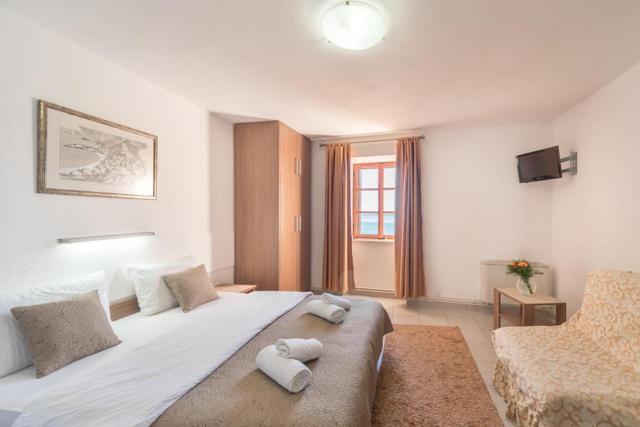 R Club Apartments Old Town ブドヴァ エクステリア 写真