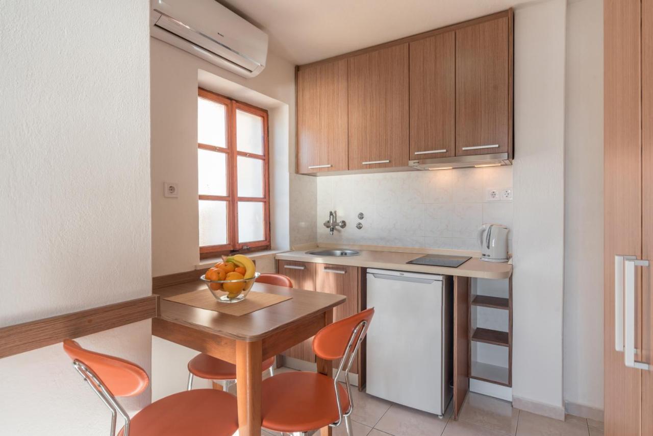 R Club Apartments Old Town ブドヴァ エクステリア 写真