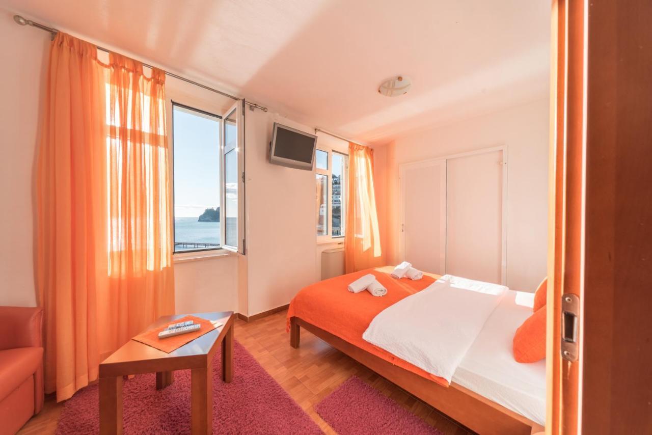 R Club Apartments Old Town ブドヴァ エクステリア 写真