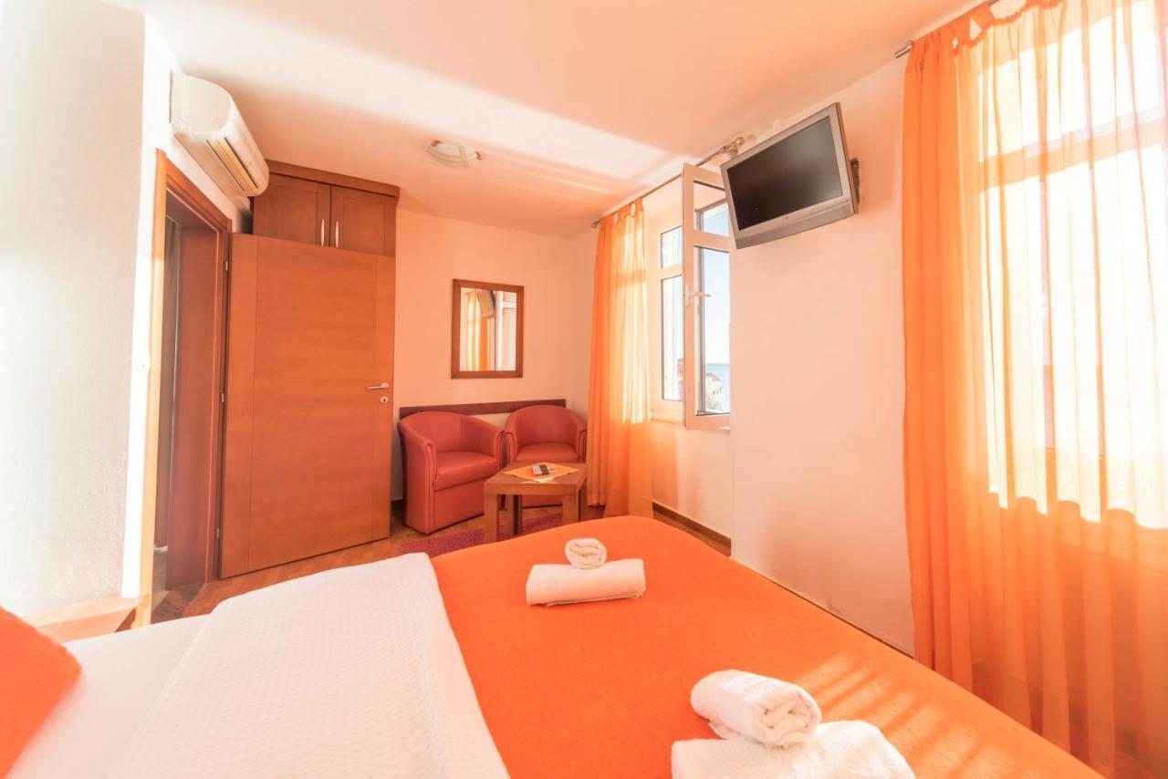 R Club Apartments Old Town ブドヴァ エクステリア 写真